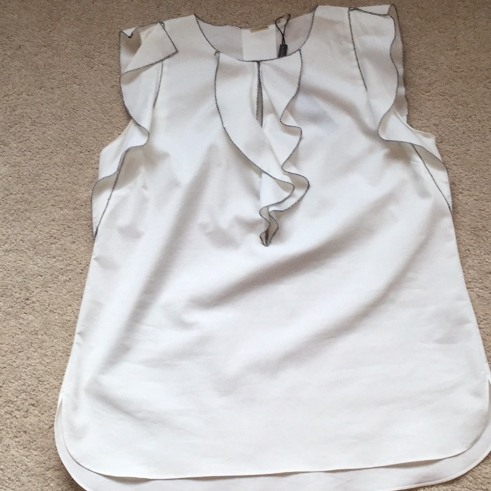 Elie Tahari white top